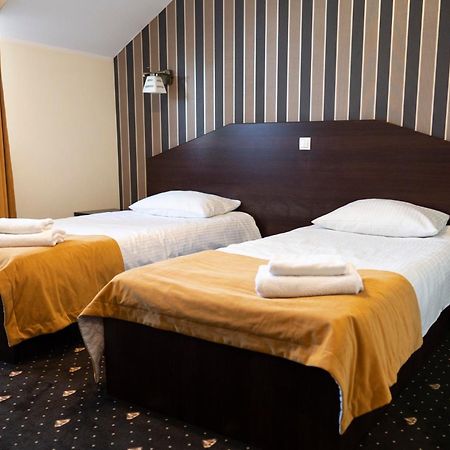Hotel Podzamcze Góra Kalwaria Exteriör bild